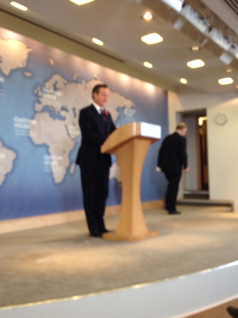 ChathamHouse's tweet image. PM @David_Cameron takes to the stage to deliver his #CHspeech on #EUreform