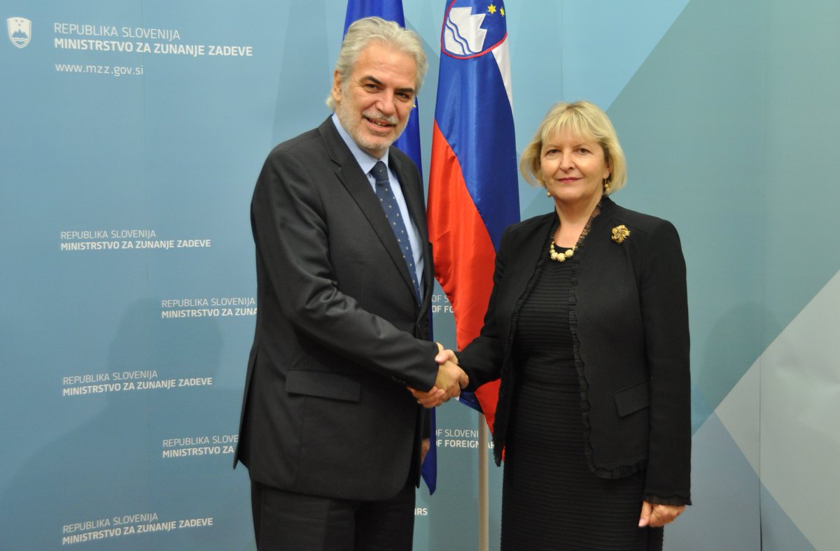 MZEZ_RS's tweet photo. Srečanje DS #BavdažKuret z EK za humanitarno pomoč &amp; krizno upravljanje Christosom Stylianidesom.#ELR2015 #SRD2015 https://t.co/eRQfSlOykO