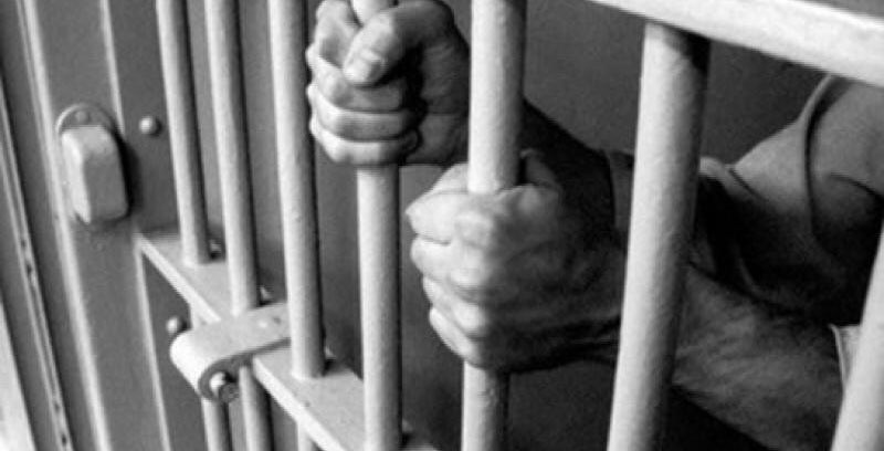 We_Flirt's tweet photo. Wondering what questions to ask of your date?

Ask if they've any criminal convictions https://t.co/AsUmm7qdAX