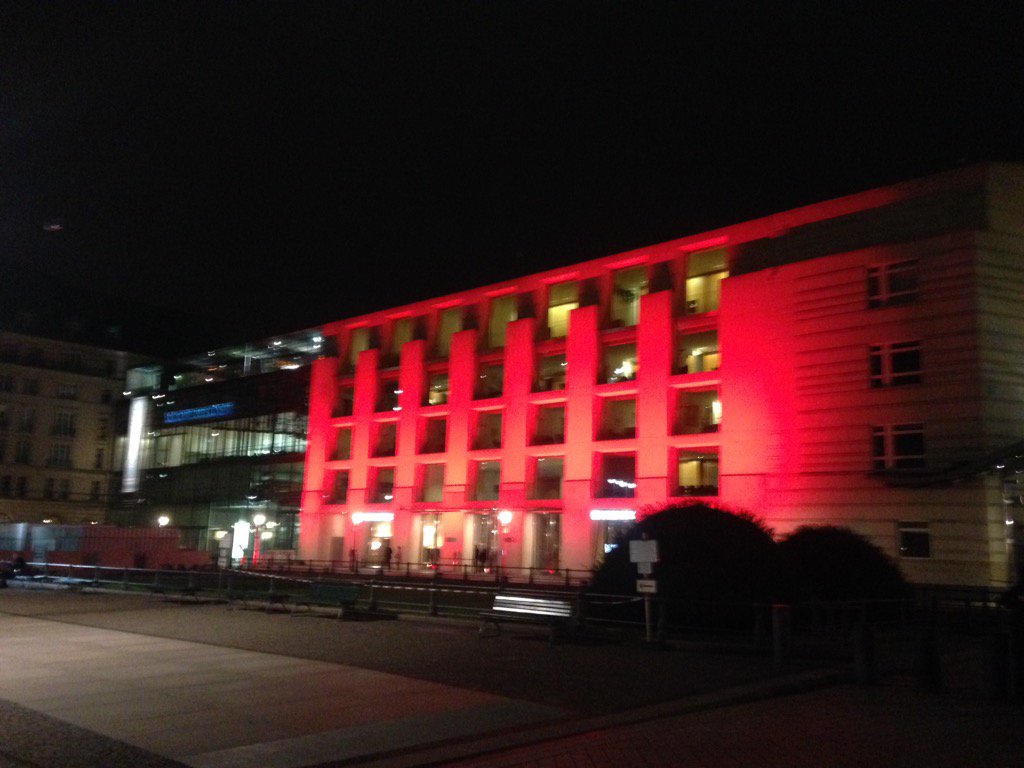lucatbarone's tweet photo. Auf wiedersehen, liebe #Berlin #fallingwalls15 #gs7eu @Falling_Walls @gendersummit Es hat Spaß gemacht! https://t.co/5HEViKo4w6
