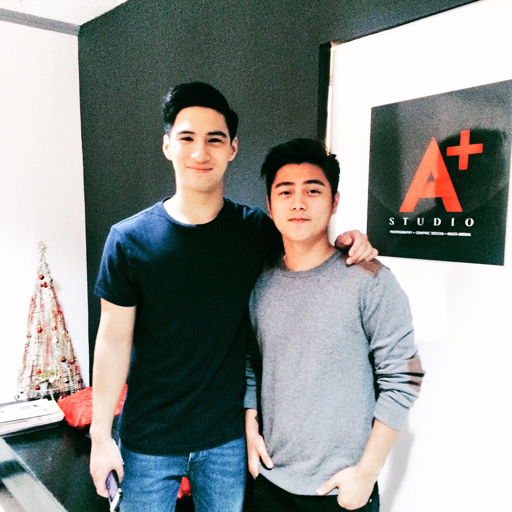 mrmarkmarcos's tweet photo. In The Office With Jigs. #Jigsmode https://t.co/Zhi2RP0lWy