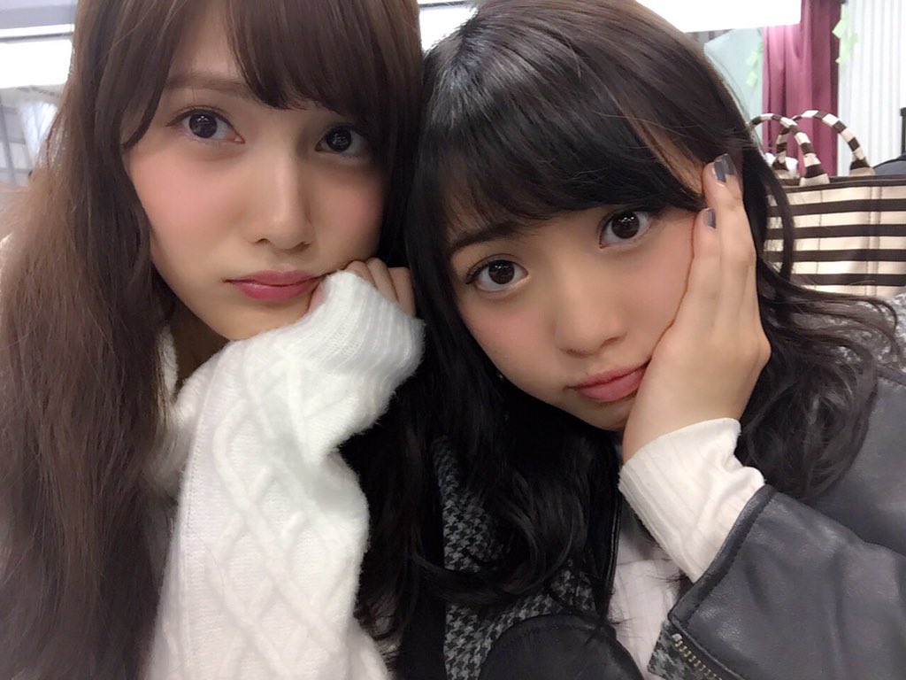iriyamaanna1203's tweet photo. 本日のお仕事おわり。
ゆりあちゃんのマニキュア塗ってあげたんだぞ😛💟 https://t.co/aHsYKvLo31