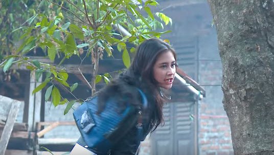 SCTV's tweet photo. Apa yang membuat Prilly marah kayak gini ya?

jangan ketinggalan nonton #GGSReturns, pkl 21.00 WIB https://t.co/lFfM5OeNV3