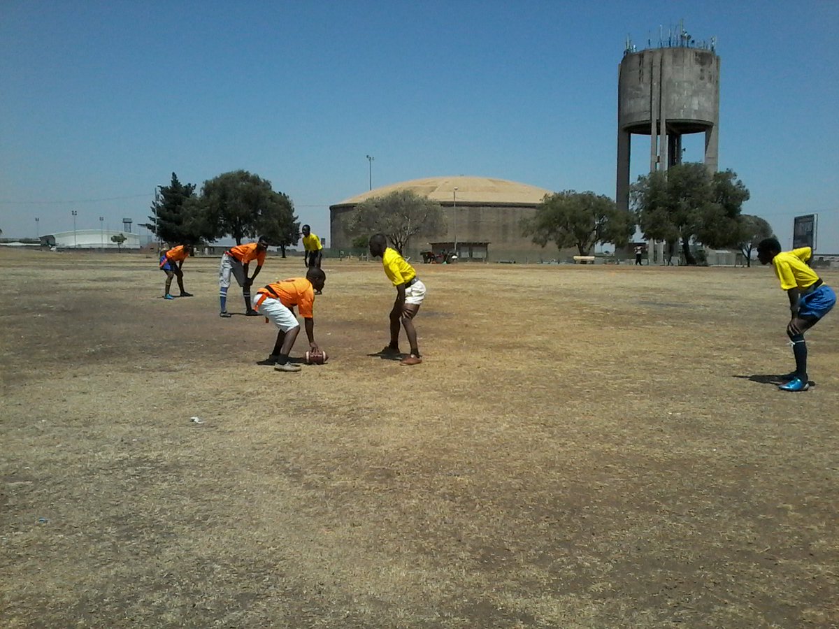 Gridiron_RSA's tweet photo. Flag American Football SA Chargers vs Natives #GridironRSA #SASCOC #GrowingInSA #TheNewGreennGold #NFL #EndZone https://t.co/XMjIlCG8Aw