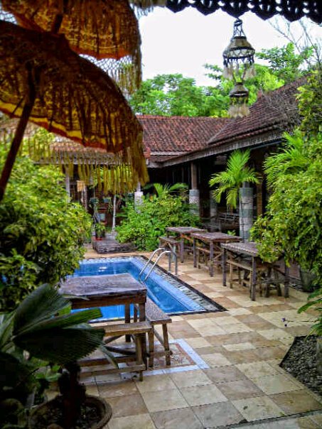 @IndahNded <a href="/shintavianii/">Shinta Oktaviani</a> @IndahNded <a href="/A_Syabani/">Achmad Sya'bani Nizhami Baltazar</a> <a href="/PradinaReka/">Reka Pradina</a> <a href="/Eno_Raisa/">eNo</a> <a href="/imeysa/">maisyarah sulaiman</a> yuk mari dinner @pastagio_banjar :)