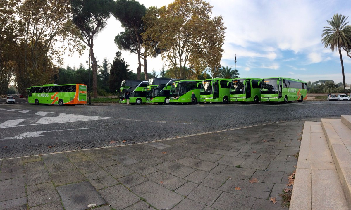 FlixBus_IT's tweet photo. Gli autobus sono partiti! Fai una foto con hashtag #FlixTour e vinci un viaggio x2: https://t.co/6Kqcq1wste #Roma https://t.co/tFFfX7haLb