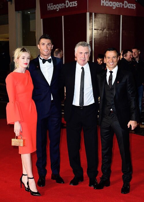 MrAncelotti's tweet photo. Family photo with @Cristiano, @ChloeMcClay and Jorge Mendez at #CristianoFilm 's premiere. Don't miss it ! 😉🎬 https://t.co/1cGUM4EVEs
