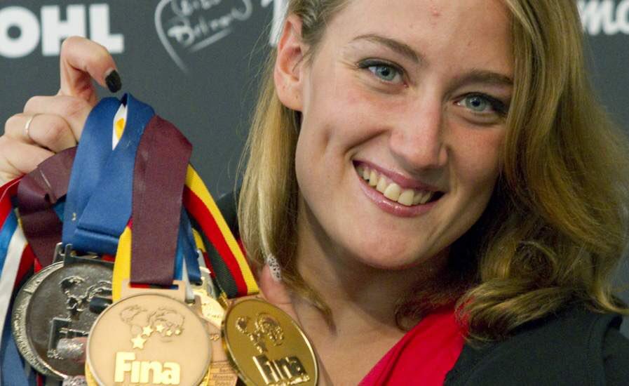 jjbrotons's tweet photo. Hoy cumple años una chica especial @miss_belmont https://t.co/LSaB6wSMnq