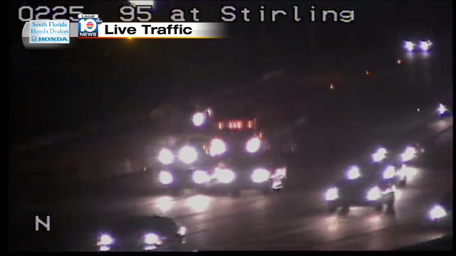 Broken down car on I-95 SB and Griffin Rd #TRAFFIC https://t.co/DoDRxnKxjB