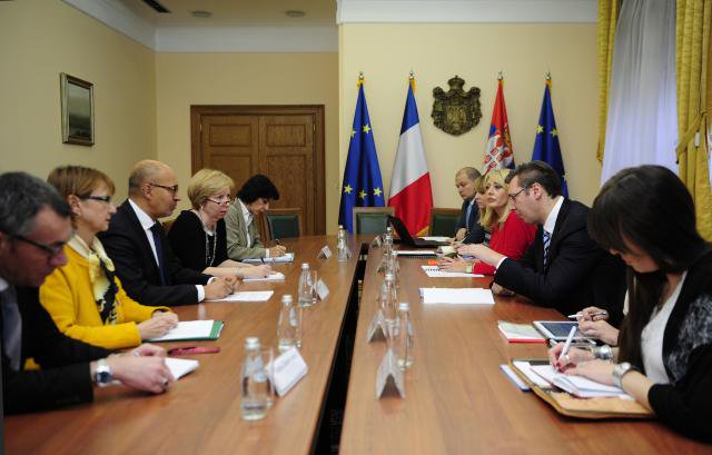 avucic's tweet photo. Са државним секретаром за европске послове @francediplo Арлемом Дезиром. https://t.co/a1sZYBAv4P
