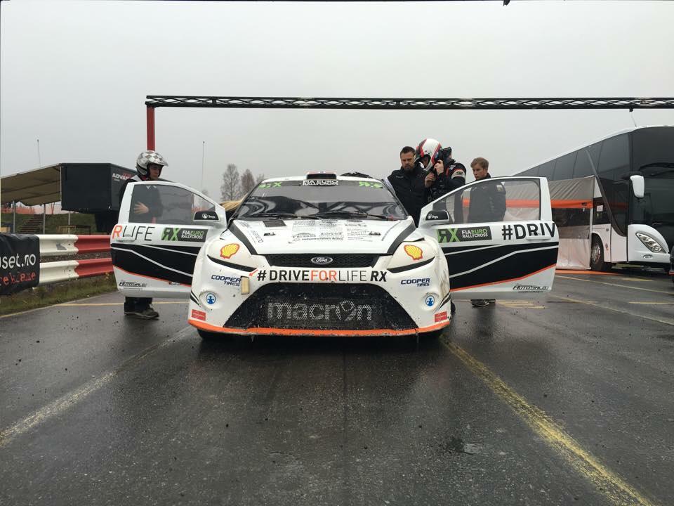 #NEWS - #S1600 star <a href="/linnemann110/">Ulrik Linnemann</a> has been busy testing the @DFLCharity Supercar!

Read >> fiaworldrallycross.com/article/9021/l…