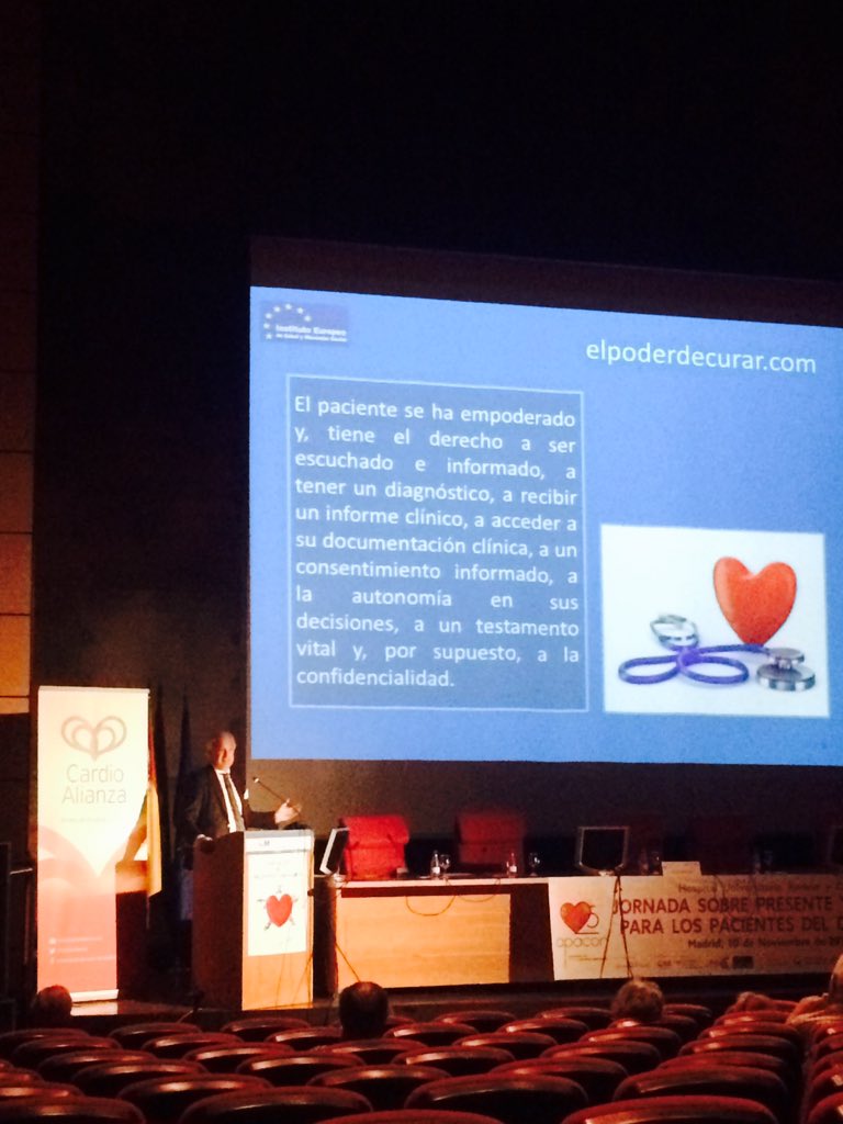 Patri_psantos's tweet image. La importancia de la relación del médico paciente y de involucrar al paciente en su salud @podemoscurar #apacor