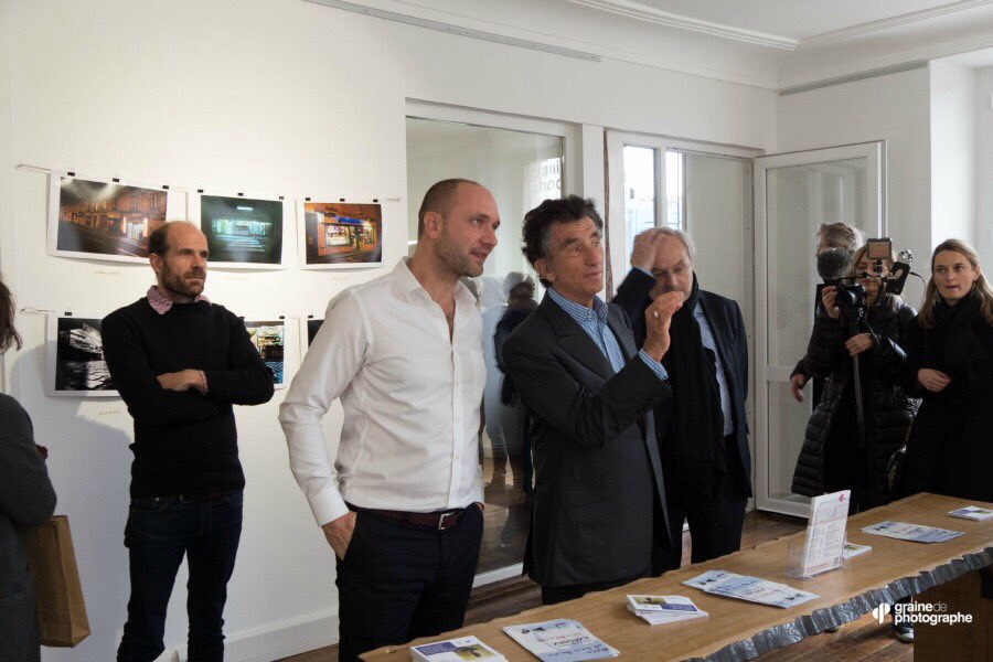 Vernissage exposition 1001 oasis. Jack Lang visite <a href="/grainedephoto/">Graine de Photographe</a> ! <a href="/PhotoMondeArabe/">Photo Monde Arabe</a> #BPMAC 
http//bit.ly/1001oasis