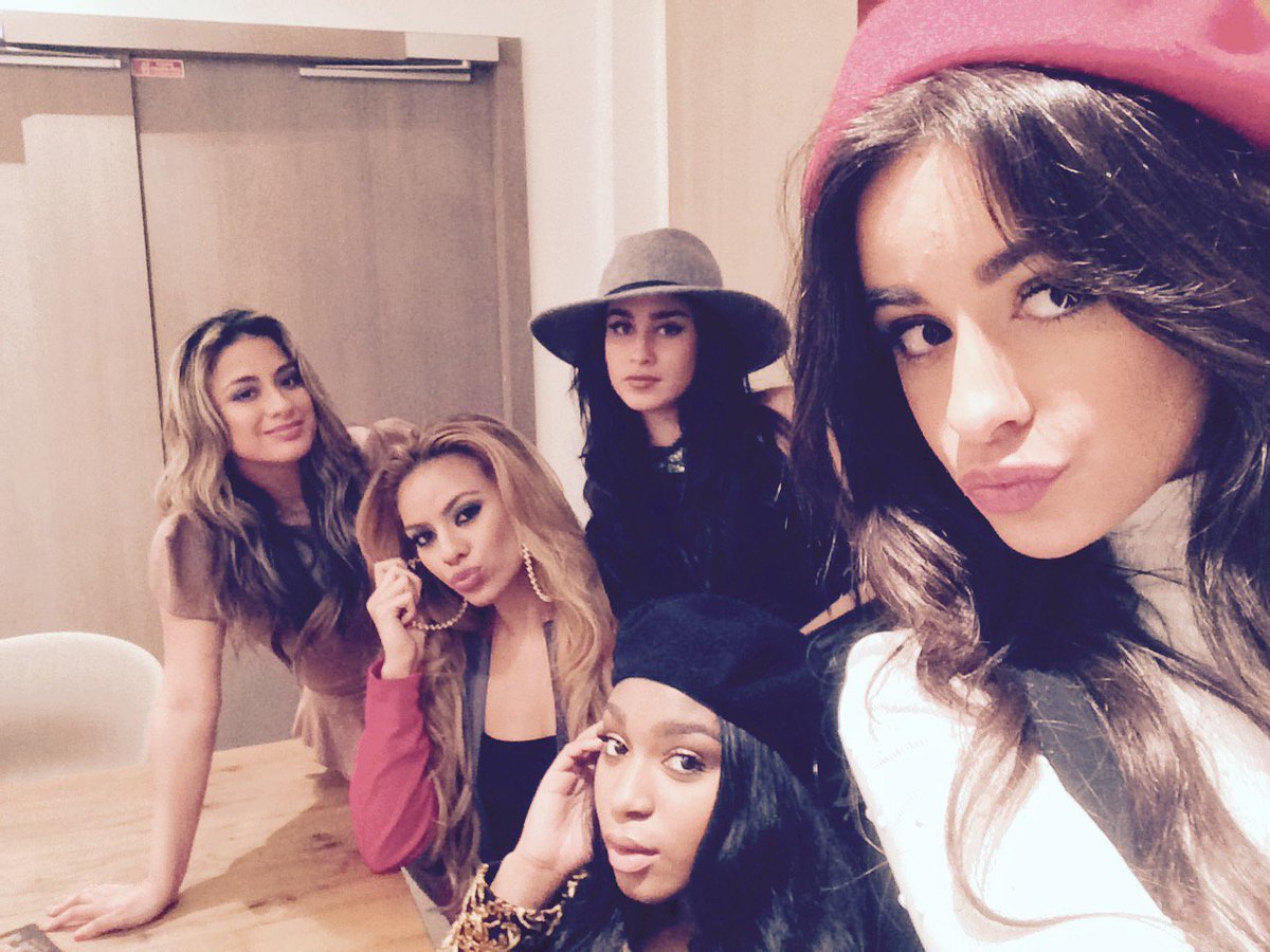 Elles ont conquis l'Amérique avec leur "pop urbaine" : rencontre avec <a href="/FifthHarmony/">Fifth Harmony</a> bit.ly/1NH7nX9