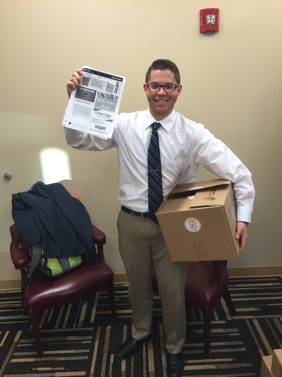 stuffinaboxmu's tweet photo. Congrats to Jacob Manello for winning the Blues vs Blackhawks tickets through our raffle! #Mizzou https://t.co/VuI3XHQqRP