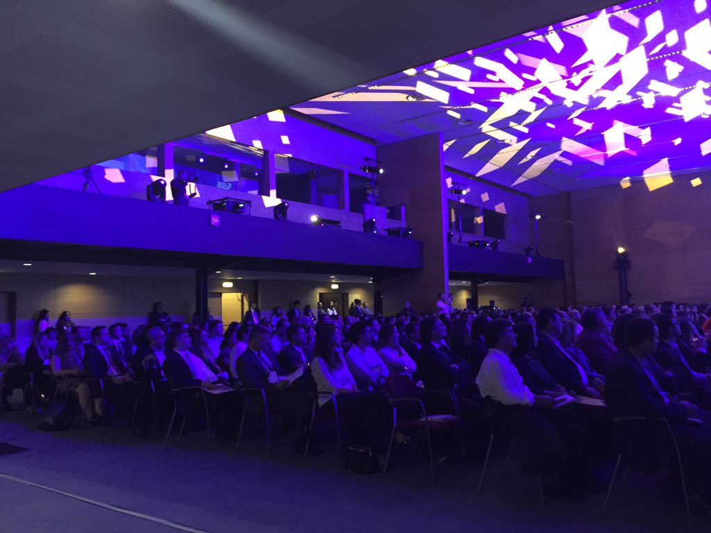 sas_portugal's tweet photo. O fim de um dia espectacular! Obrigado a todos os nossos clientes e parceiros #sfp15 para o ano há + https://t.co/qOyKwYytoW