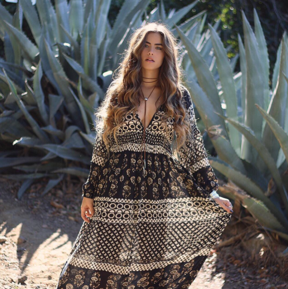 Morning Rays ☀️ <a href="/jamienkidd/">dasd</a> soaks it up in our Plunge Maxi // tap link to purchase! shopraga.com/products/remin…