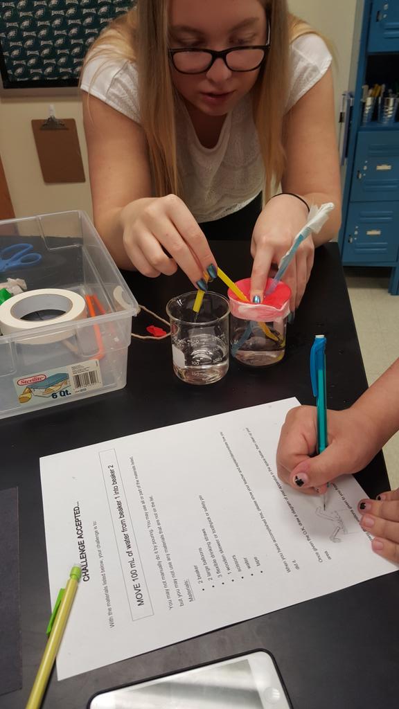 PHHS_Paramed's tweet photo. Paramed Ss design pumps to mimic the heart. #wearegators @BCPSSci @MToolin #phhspl #phhsavid https://t.co/rbFK3N15wd