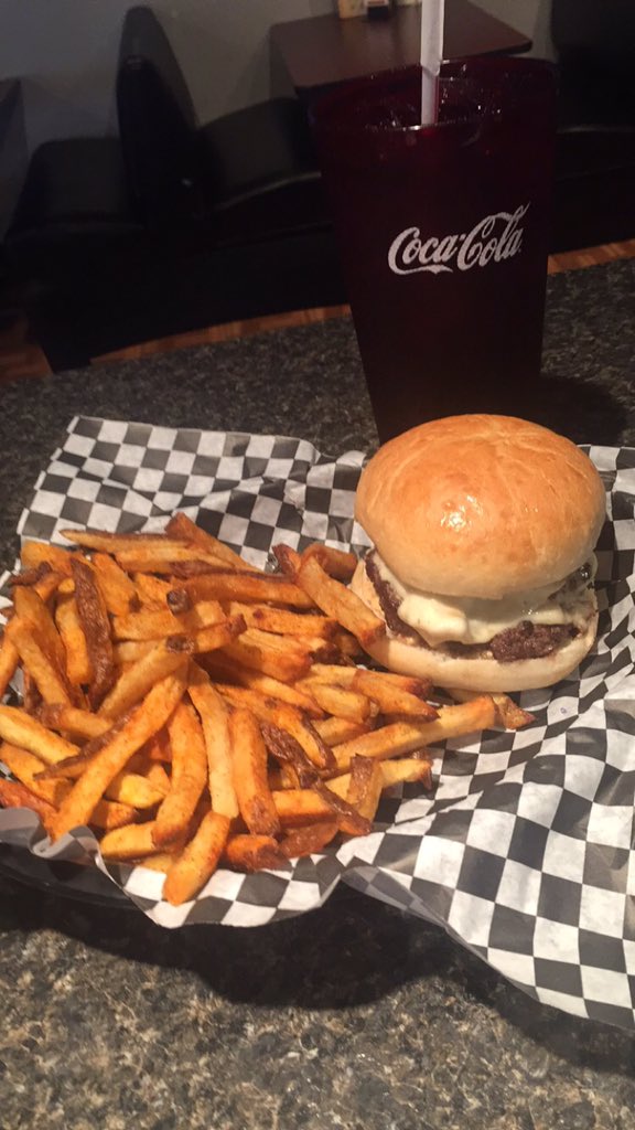 BigShowsBoro's tweet photo. It's lunch time! Come out and enjoy this amazing burger! https://t.co/wYHZXnsPz7