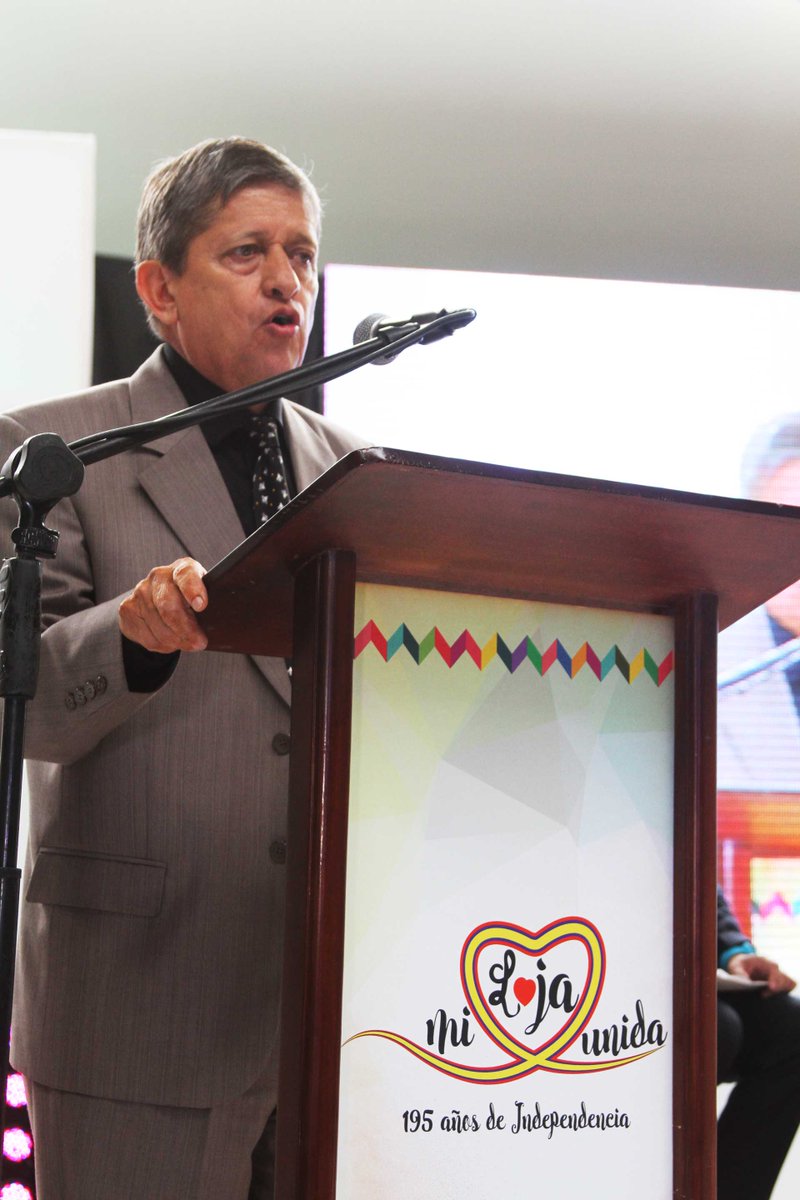 MinTrabajoEc's tweet photo. Ministro @CarlosMarxC en Evento "Loja, Zona de Emprendimiento e Innovación" #LojaInnova https://t.co/nVZS5rvgik