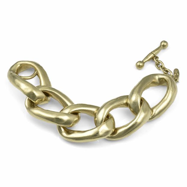 VaubelDesigns's tweet photo. Former #FirstLady #BarbaraBush wore this bracelet from @VaubelDesigns !
Shop online at https://t.co/BFRfV4fVBn https://t.co/lbAq4Bdwn0