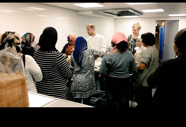 En weer een leuke (volle) groep tijdens de workshop gezond koken bij <a href="/RestoAmsterdam/">VanHarte Amsterdam</a>. #freshindeles