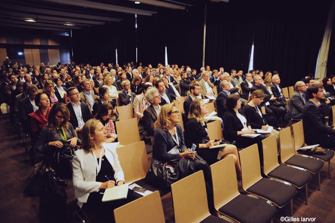Sequano_alv's tweet photo. Merci à @Innovapresse pour le #FPU2015 et à tous les participants de notre atelier sur les #Docks de @villesaintouen https://t.co/9xqeBbVjbN