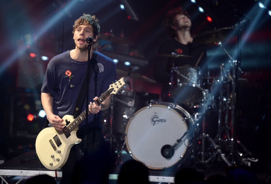 picsofhemmo tweet picture