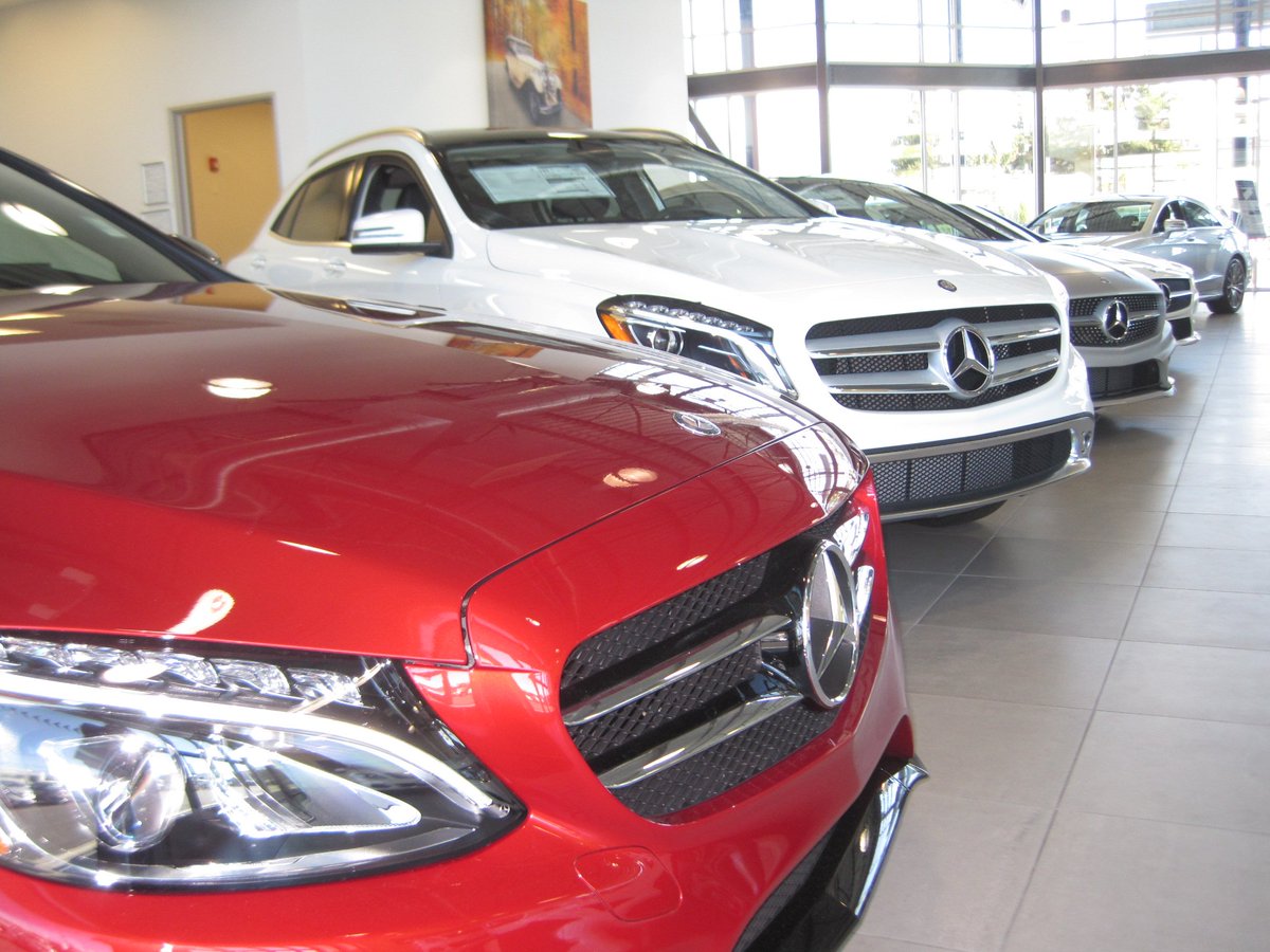 MBofSantaRosa's tweet photo. Enjoying the colors of Fall in our showroom. P.S. You can wear this white after Labor Day!
#mercedesbenz #santarosa https://t.co/skRZksWWmX