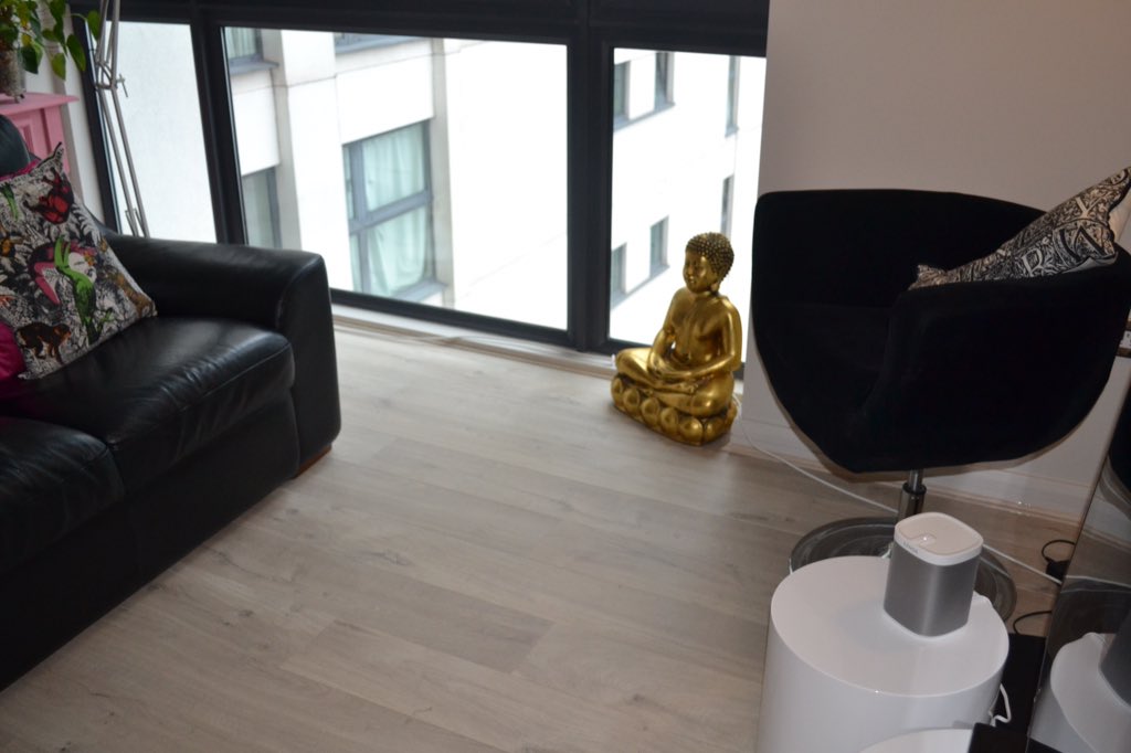 ourowndesigns's tweet photo. Apartment in @QuickStepFloors #laminate #quickstepimpressive #IM1861 by @Installerbyron @installersteve2 https://t.co/IopIYu5tdx