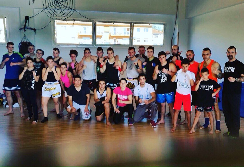 MoiaSport's tweet photo. Masterclass cross-training/kickboxing amb alumnes d'Alter Sport-Box Gym Manresa-Moià Sport. #superaelsteuslimits https://t.co/cbR3BC4Q2M