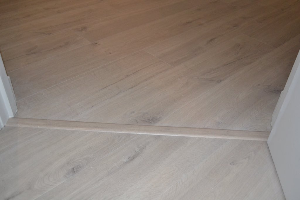 Installerbyron's tweet photo. Apartment in #laminate @QuickStepFloors #impressiveIM1861 laid by myself and @installersteve2 #lovemyquickstep https://t.co/cCGLL4ky2s