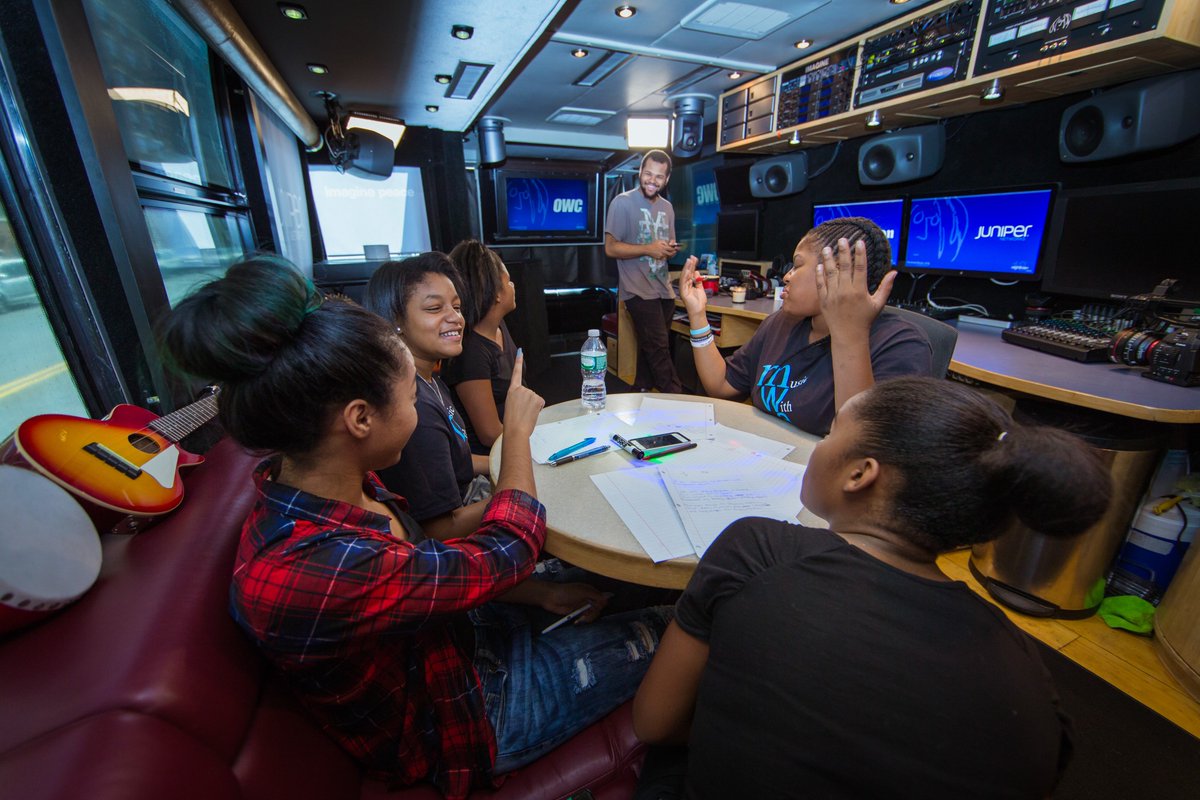 lennonbus's tweet photo. Gearing up for a visit to #Hendrickson High School in #Pflugerville, TX tomorrow with @macsales @owcdigital! #OWCSSD https://t.co/2xMAXh4kFD