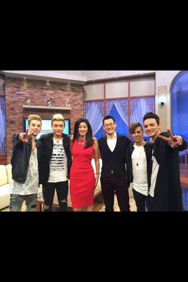 jasmien_decoder's tweet photo. Tonight 7 Pm @VTMNIEUWS @BoycodeMusic all around THE World #ourBelgianProud #BoycodeVtm #BoycodeChina https://t.co/1f9oQmlY0z