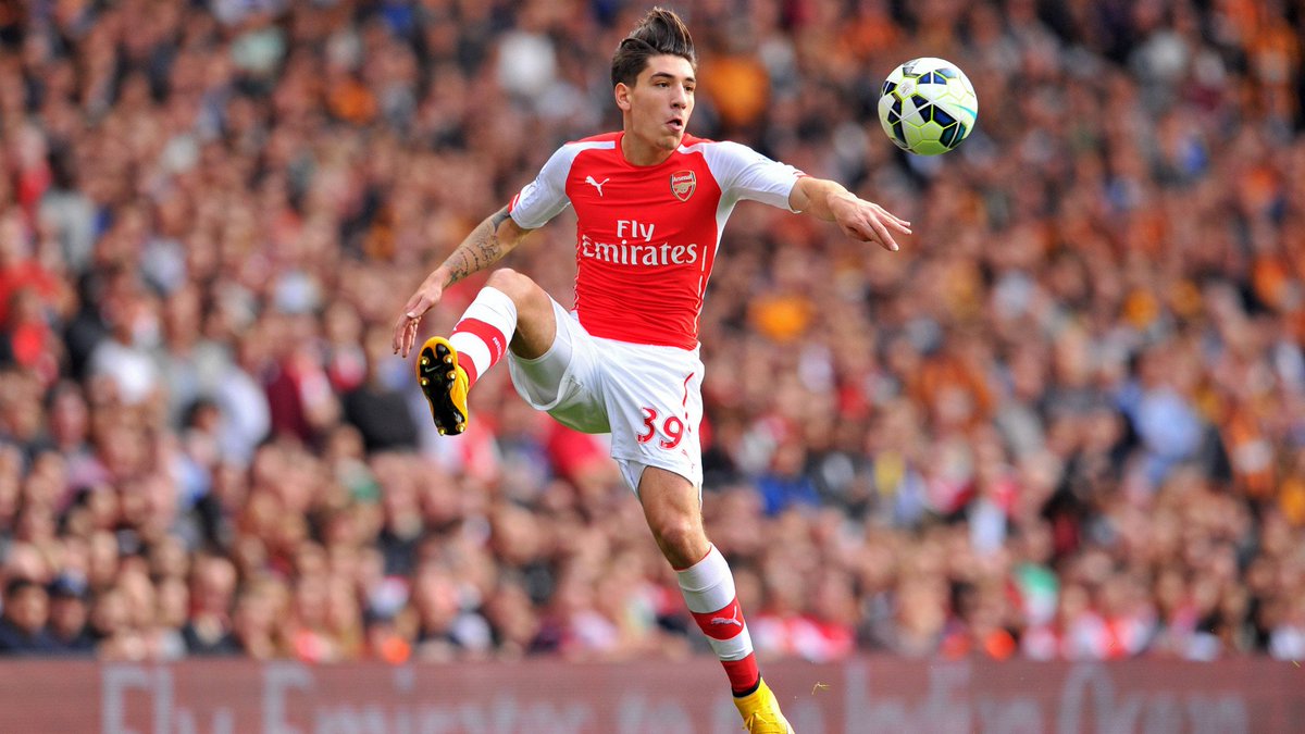 FootballFactly's tweet photo. Héctor Bellerín can run 40 metres in just 4.42 seconds. That's even quicker than Usain Bolt with 4.64 seconds. https://t.co/RIsH7HYqc1