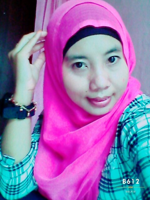 Lisna Wati tweet media