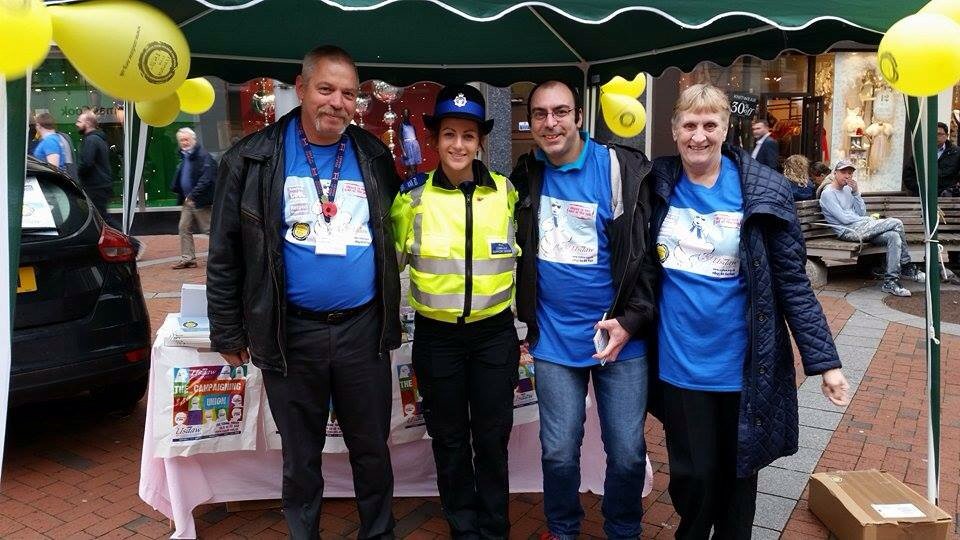 TVP_BerksWest's tweet photo. Come visit USDAW today on Broad Street. Tackling abuse in retail. #RespectRetailers #NHPTRG1 https://t.co/bM2kYIgNNF