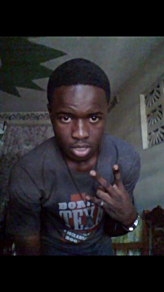 ronyzopope1's tweet photo. Droping https://t.co/57Dkl5UpQ0