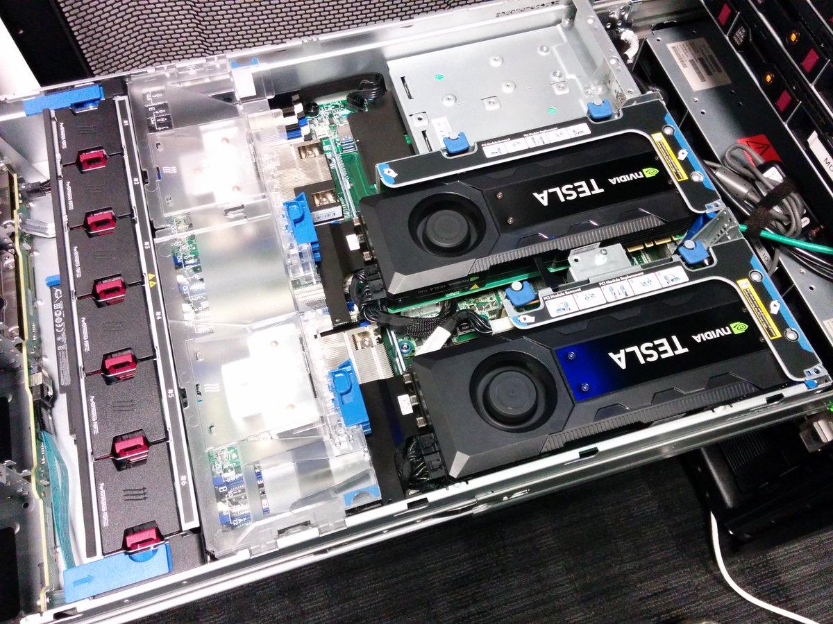 ilopmar's tweet photo. Here is where we're going to install the software we've been developing for the last year. #SysadminPorn https://t.co/pQDYjsdo0N