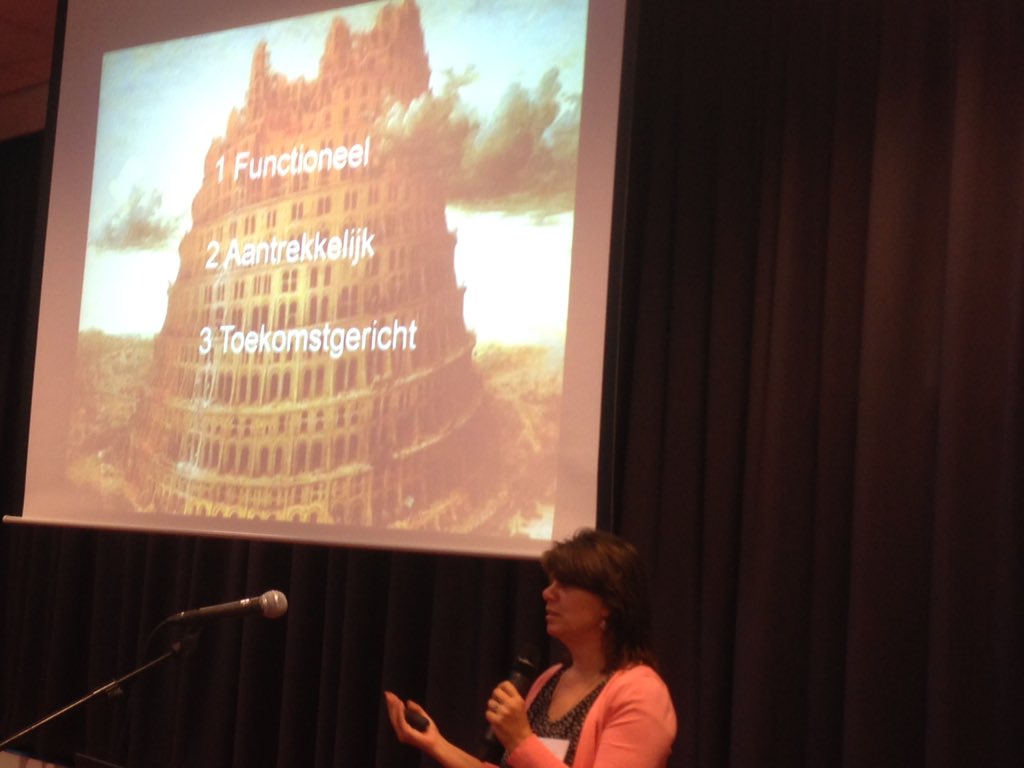 HWBP_nl's tweet photo. Collega @ReginaHavinga op #waterbouwdag omgevingskwaliteit 'kunde is een hele kunst' Een pleidooi voor vakmanschap' https://t.co/YujNNW28OS