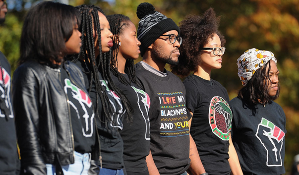 NRO's tweet image. #Mizzou students conveniently "forget" that Michael Brown attacked a police officer. natl.re/v6tLn9