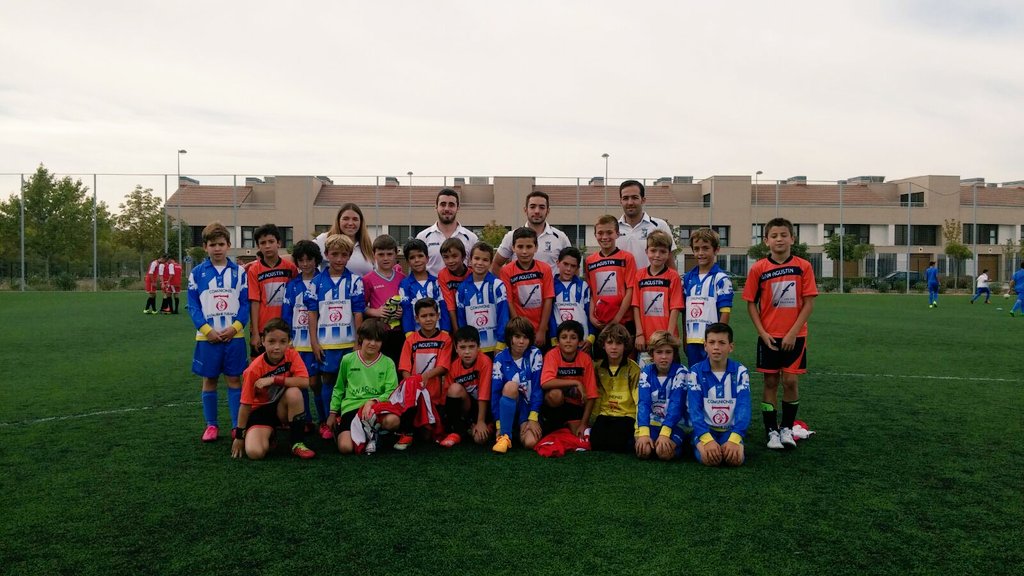 Mariovelasco6Mv's tweet photo. #Copasamsung  Amigos dar Rt a esta foto del San Agustin vs Arandina C.F para el reto de copa Samsung !!! https://t.co/3CZTvtthmR
