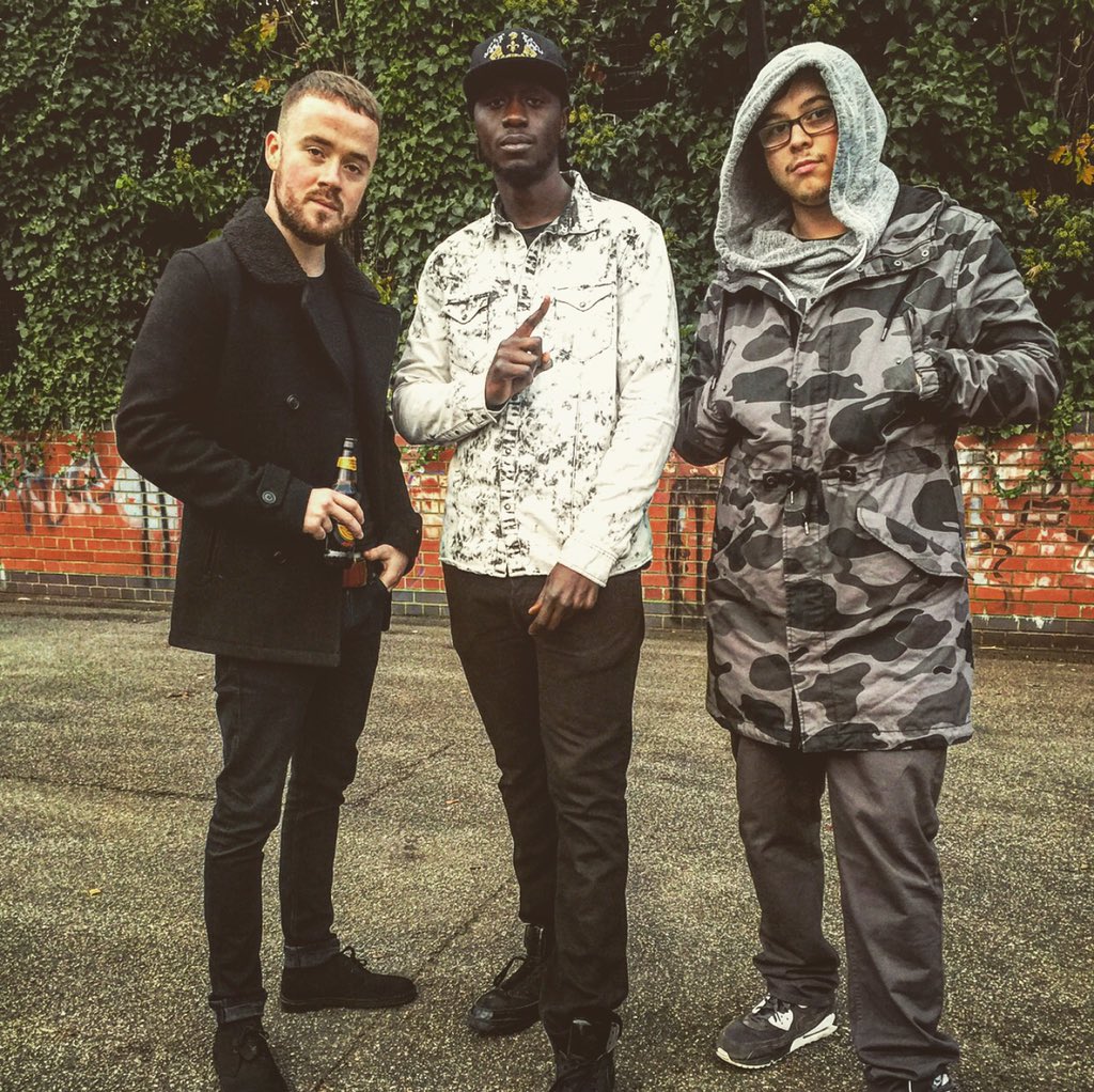 Goryuk's tweet photo. Yesterday on set shooting @MaverickSabre &amp; @PotterPayper 
#IMakeItWork #Concept5 https://t.co/xOy1n1cQQY