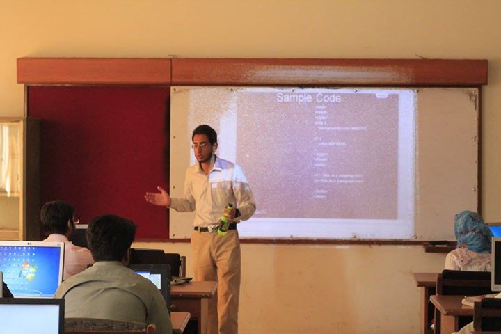 im_mhasan's tweet image. Nov 5th Web Development Workshop by #FirefoxStudents of #FirefoxUoK!
Presenters &amp;amp; Organizers
@mozstudents #AppDevUoK