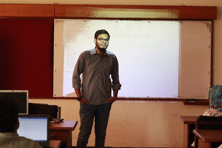 im_mhasan's tweet image. Nov 5th Web Development Workshop by #FirefoxStudents of #FirefoxUoK!
Presenters &amp;amp; Organizers
@mozstudents #AppDevUoK