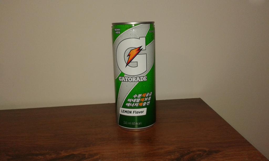 _Avaran_'s tweet photo. @jacksfilms First time ever drinking Gatorade. Now I only need to get paid and get laid. https://t.co/OAE4jAAelm