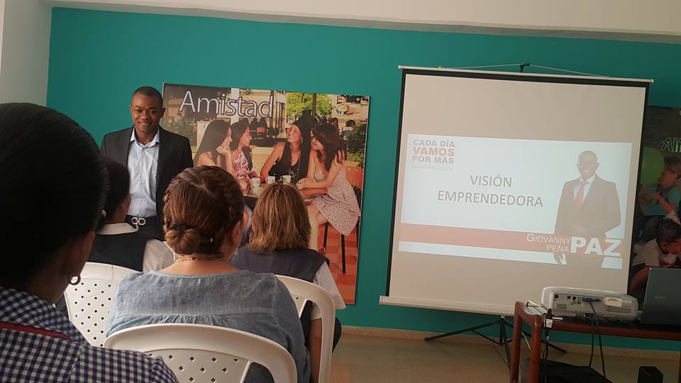 gppweb's tweet image. “Hacer o no hacer. No sirve intentar, solo hacer” Feliz Semana ¡ #emprendimiento