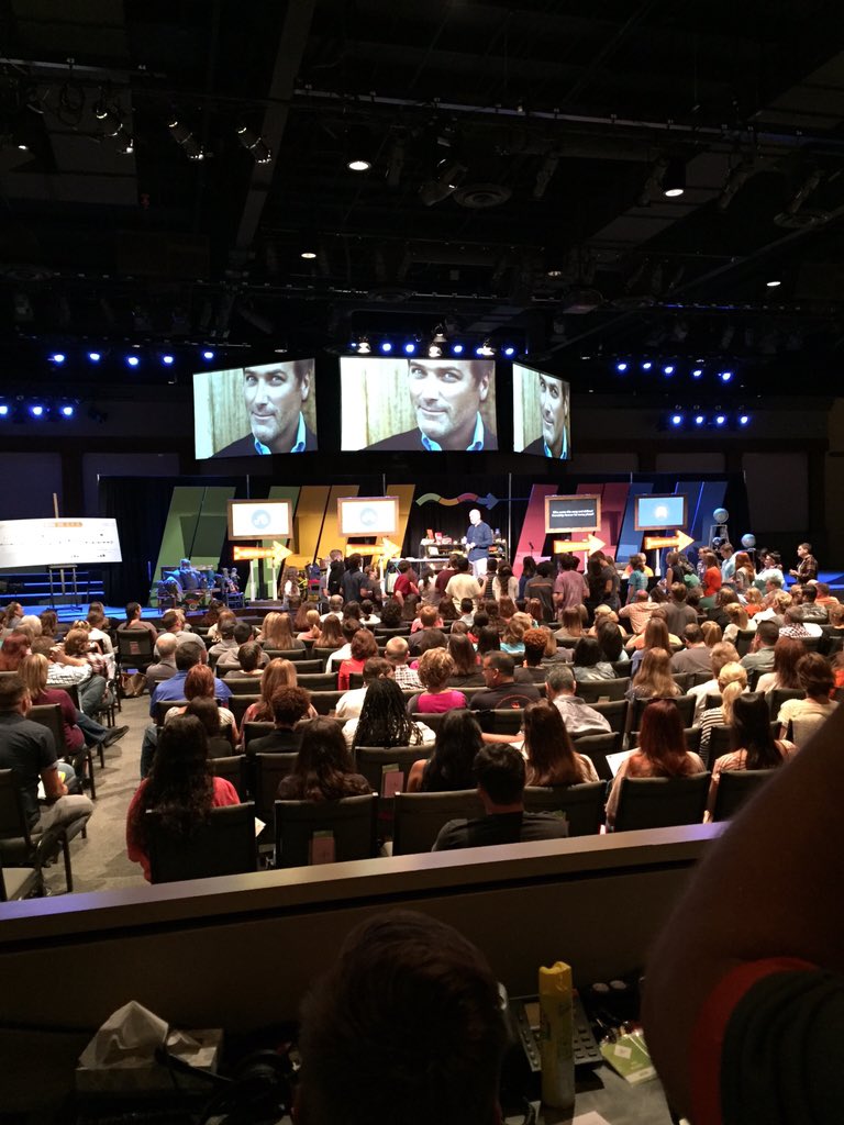 joivanjimenez's tweet image. #orangeconference Live! #Orangetour @orangeleaders #students #kids #middleschool #highschool #church #orange @ora
