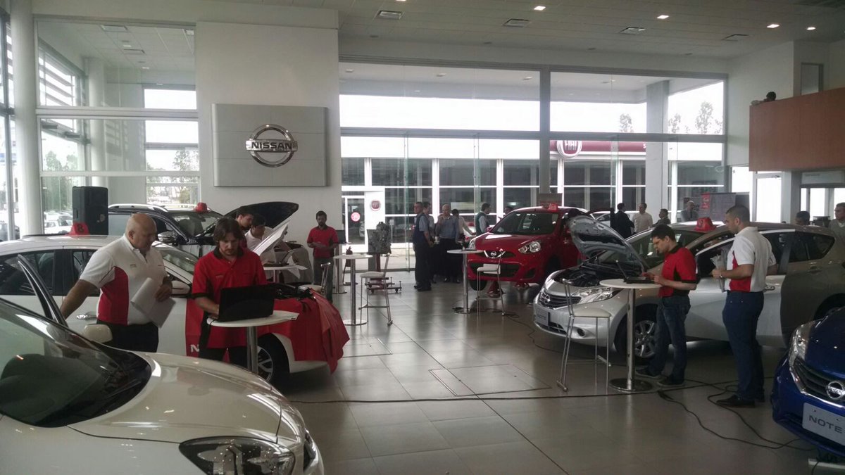nissanargentina's tweet photo. Hoy celebramos en Car One nuestra competencia de mecánicos a nivel nacional, #NISTEC 2015. https://t.co/gCskYXJPZ3