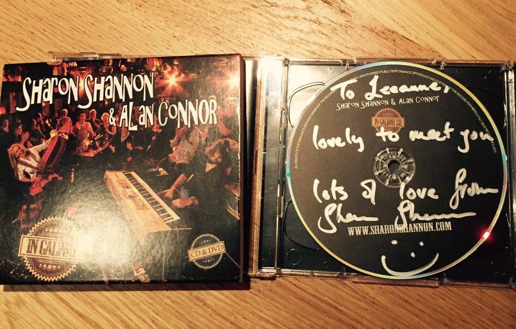 leeanne533's tweet photo. My new favourite album 🎼😊
Lovely to meet you too @Gaffalo 
With #AlanConnor at #RothesHalls 
#BeautifulMusic https://t.co/NJfGiHbulK